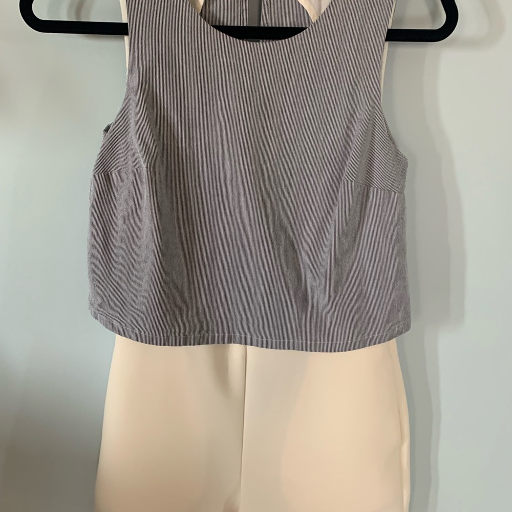 Romper casual but elegant . Open back